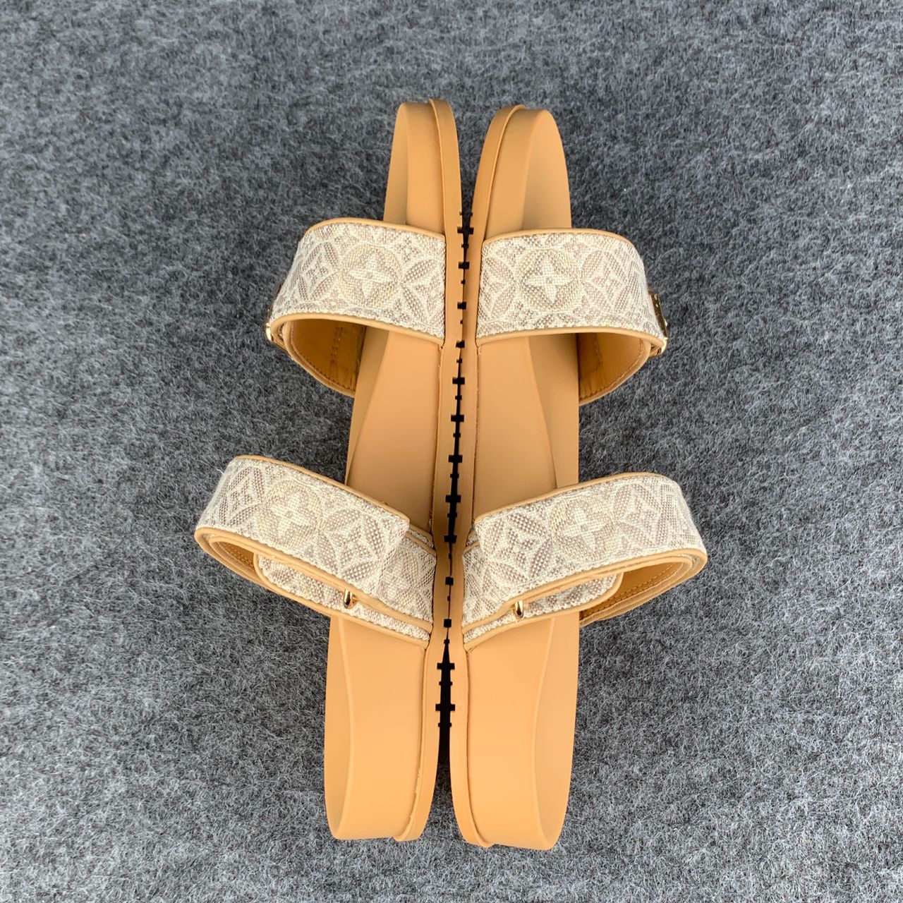 LV Bom Dia Flat Comfort Mule